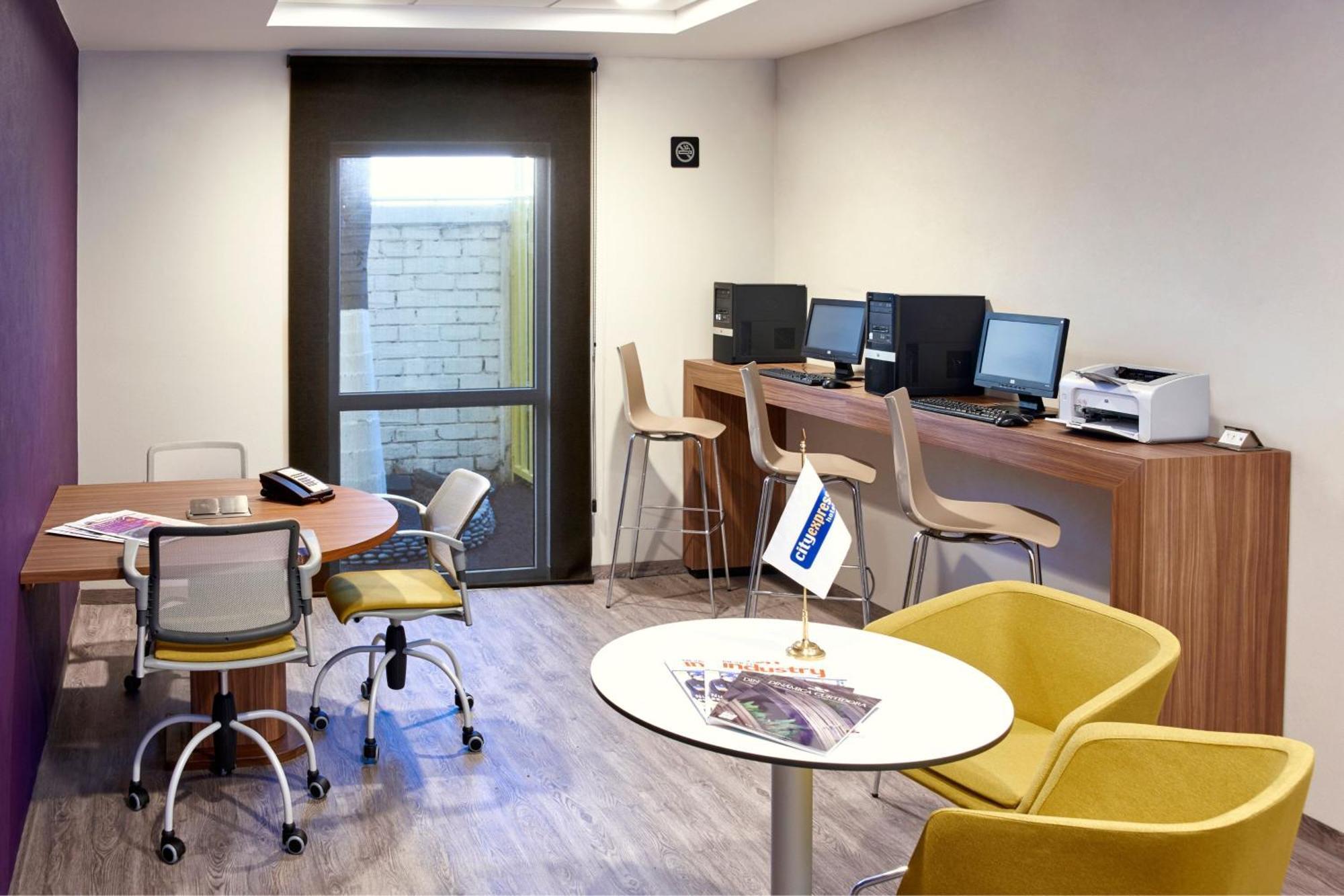 City Express By Marriott Leon Ngoại thất bức ảnh
